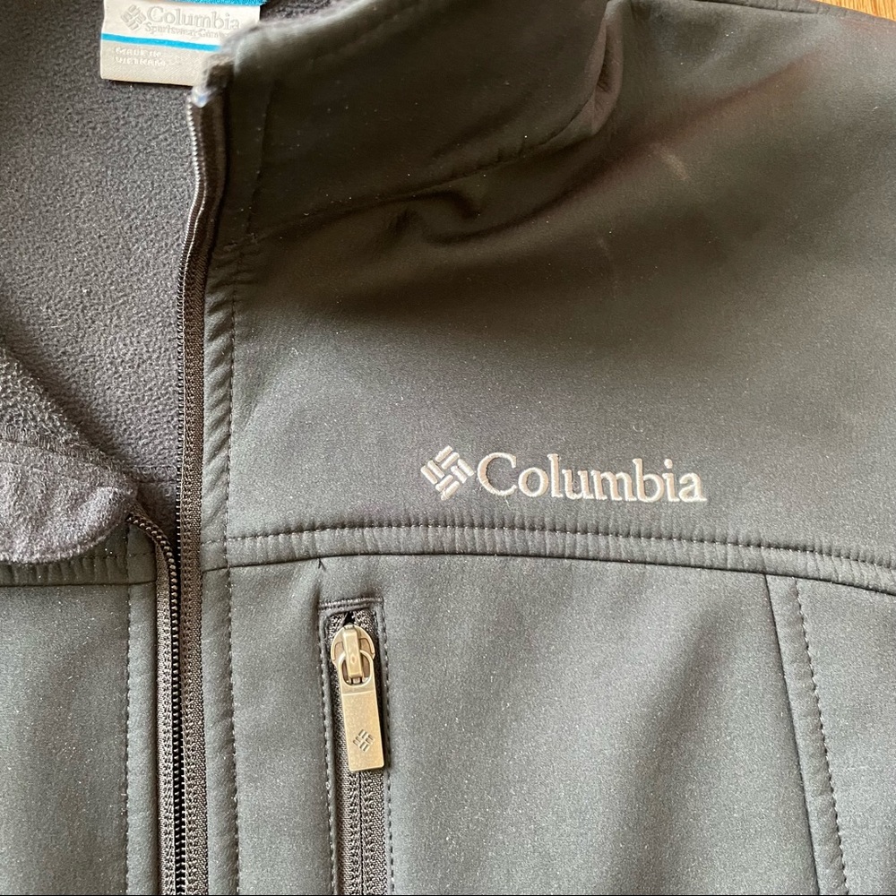 Columbia Soft Shell Jacket - Picture 2 of 10